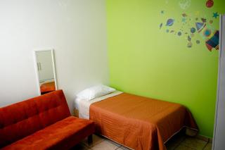 Hermosa casa de 2 pisos con estacionamiento propio - 6