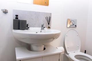 The Central suites Luxury 2BR Apartment Central Manchester Long Stays Welcome - Manchester - 3