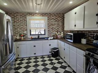 Grits and Grace Inn - 6