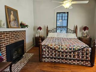 Grits and Grace Inn - 5