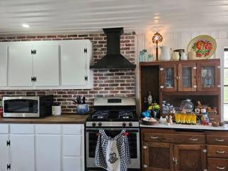 Grits and Grace Inn - 1