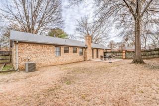 Hardwood Guesthouse - 7