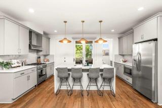 8th Ave South Gem Modern 4BR House Near Nashville Hotspots - 7