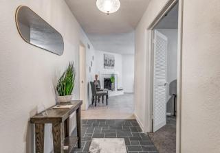 Fox Hunt Hideaway - 3