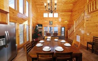Beavers Treehouse - Private Pool with Sauna, Outdoor Hot Tub, Game Room, + Theater Room - 1