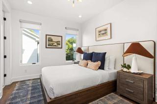 8th Ave South Gem Spacious Home for Groups of 12 - 6