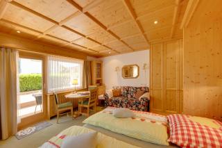Seefeld ALPIN Gemütliches TIROLER STUBE Studio Apartment - 8