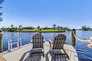 Dive into Fun & Relaxation at Waterfront Paradise - Sunset Haven - 9