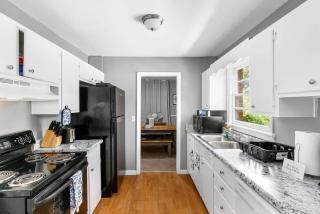 Broadmoor Bungalow - Both Units - 3