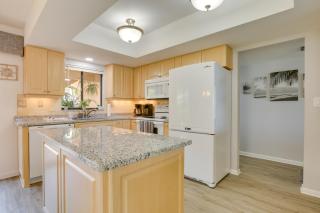 Covered Lanai and Waterfront View Cape Coral Condo - 4