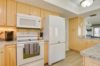 Covered Lanai and Waterfront View Cape Coral Condo - 2