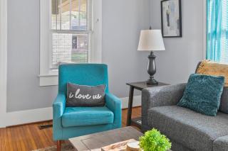 49th Terrace Haven - 9