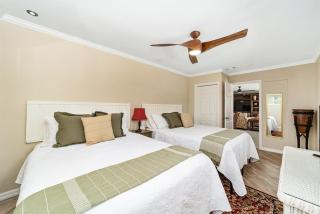 Island home on Kings Bay - manatees at the dock! - 1