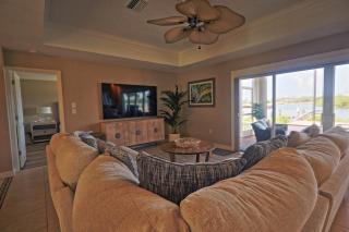 Paradise with a pool, pier and private beach area - Osprey - 4