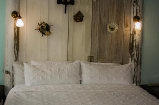 Restored historic home near ND and Amish Country - 8