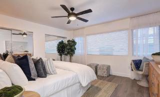 Two Bedroom Duplex Apartment in Venice - 1