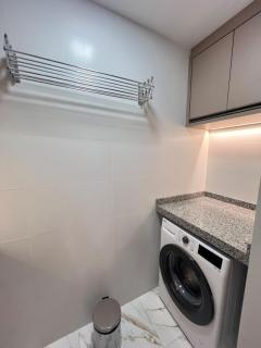 Apto compacto, novo e moderno - 2