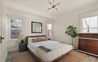 Two Bedroom Craftsman Bungalow in Venice - 2
