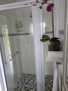 Pennington Splendor Apartment - 4
