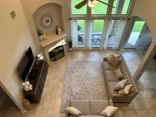 Cozy 4bdrm 3bath Home in The Woodlands - 4