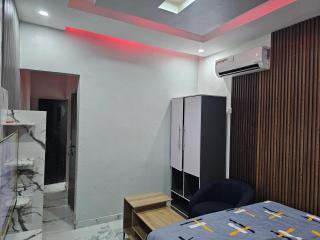 Hen-Cap Apartment Services - 4