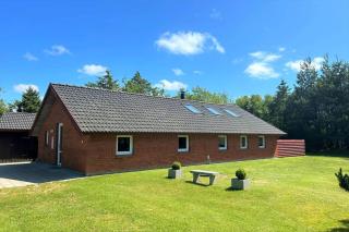 40798-Ulfborg-Helmklit-324 - 0