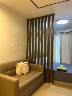Cozyluxe at Pine Suites Tagaytay - 4