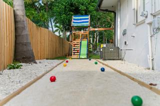 Family Fun Haven Pool, Mini Golf and More L78 - 7