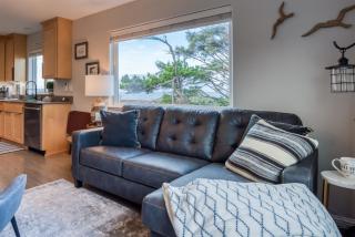 Pacific Peeks 2 - Oceanview Pet Friendly Retreat with EV Charging fee - 6