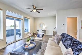 The Moby House Coastal Retreat with Ocean Views & Hot Tub - 6