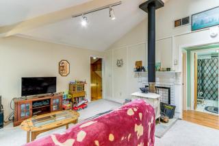 Creekside Family Home in Cleveland Stay and Play! - 4