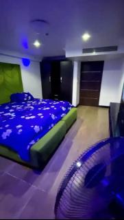 Peters Apartments - 3