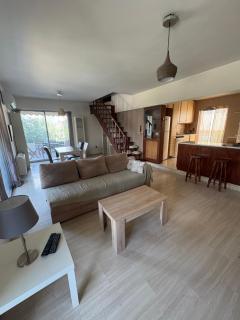 6 pax Glyfada 2floor apartment - 4