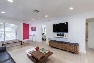 Welcome to Your Fort Lauderdale Retreat 2bed 2bath - 3