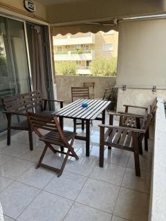 6 pax Glyfada 2floor apartment - 8