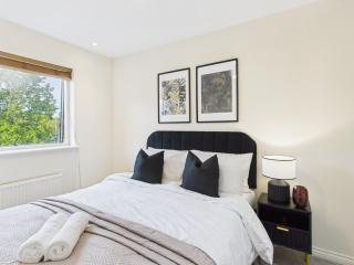 NEW Modern Apartment Apartment by Signature Stays - 2