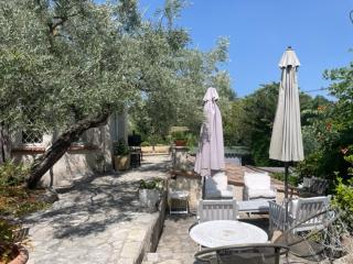 Belle villa de charme avec piscine - 9