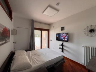 Del Console Apartment - Near Bari Airport & Station - 6