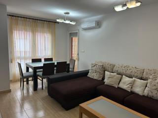 Apartamento de 4 dormitorios muy céntrico en San Juan Pueblo a tan sólo 2,5 km de la playa de San Juan y Muchavista - 9