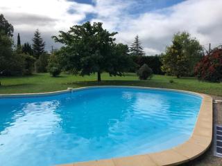 Traditional farmhouse with pool - 4