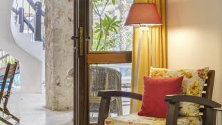 Villa with Garden Shared Pool – 4 Min from Beach - 5