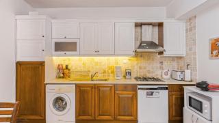 Villa with Garden Shared Pool – 4 Min from Beach - 4