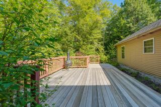 4 Mi to Long Lake! Secluded Haven with Fenced Yard - 8