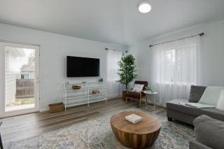 Fire Pit Funhouse 2 Master Suites Game Rm - 2