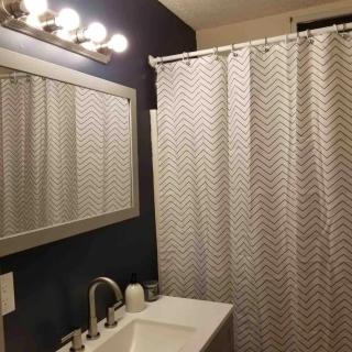 Relaxing Rustic Oasis II, Unit B - 6 minute walk to Downtown! Cyclists Welcome! - 1