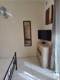 Corner view 2 - 8