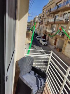 Corner view 2 - 4