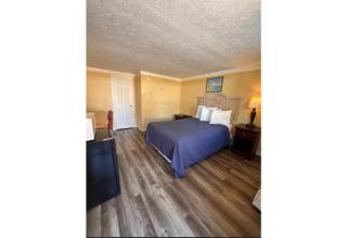 Central Myrtle Beach Stay Walk to Ocean - 0