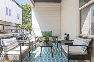 Walk to Vanderbilt and Belmont with Garage and Rooftop Deck - 2
