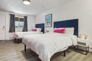 Gateway Suites Rocky Mountains stay for 4 Guests - 6